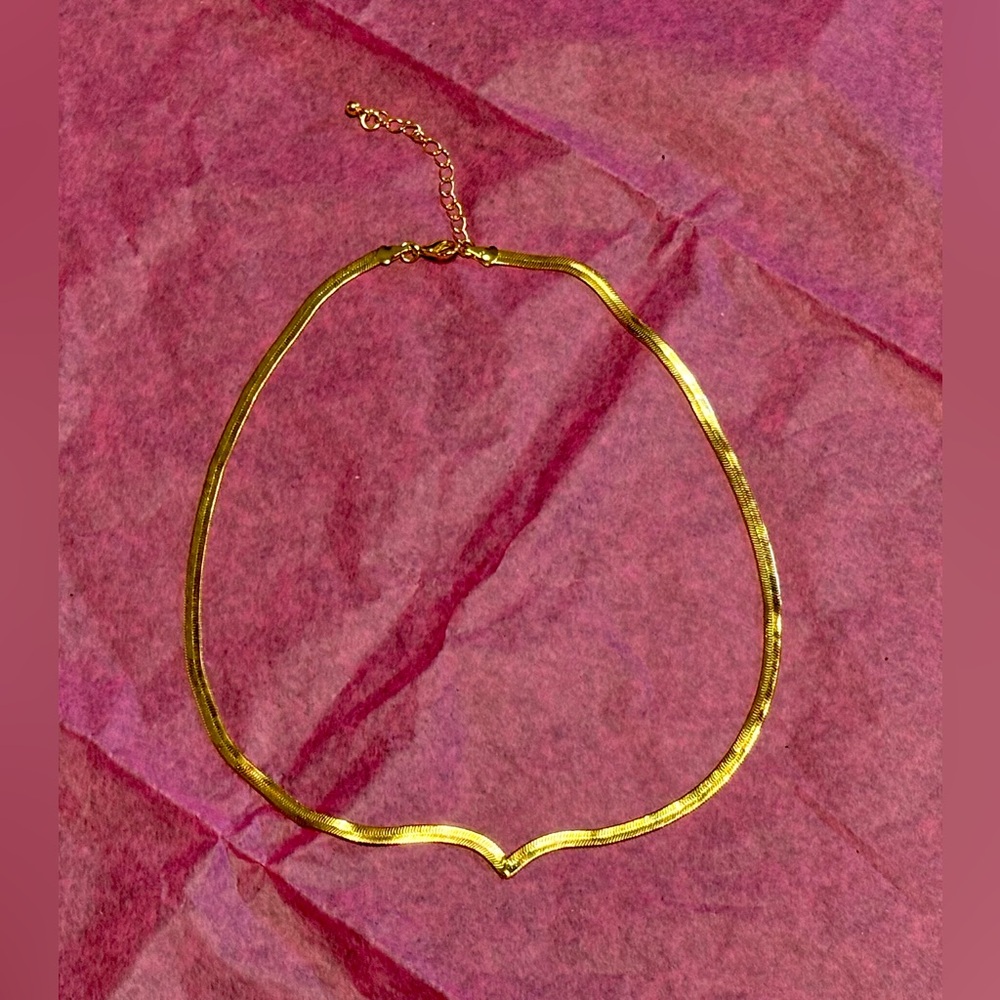 Gold Minimalist Elegant Collar Bone Necklace